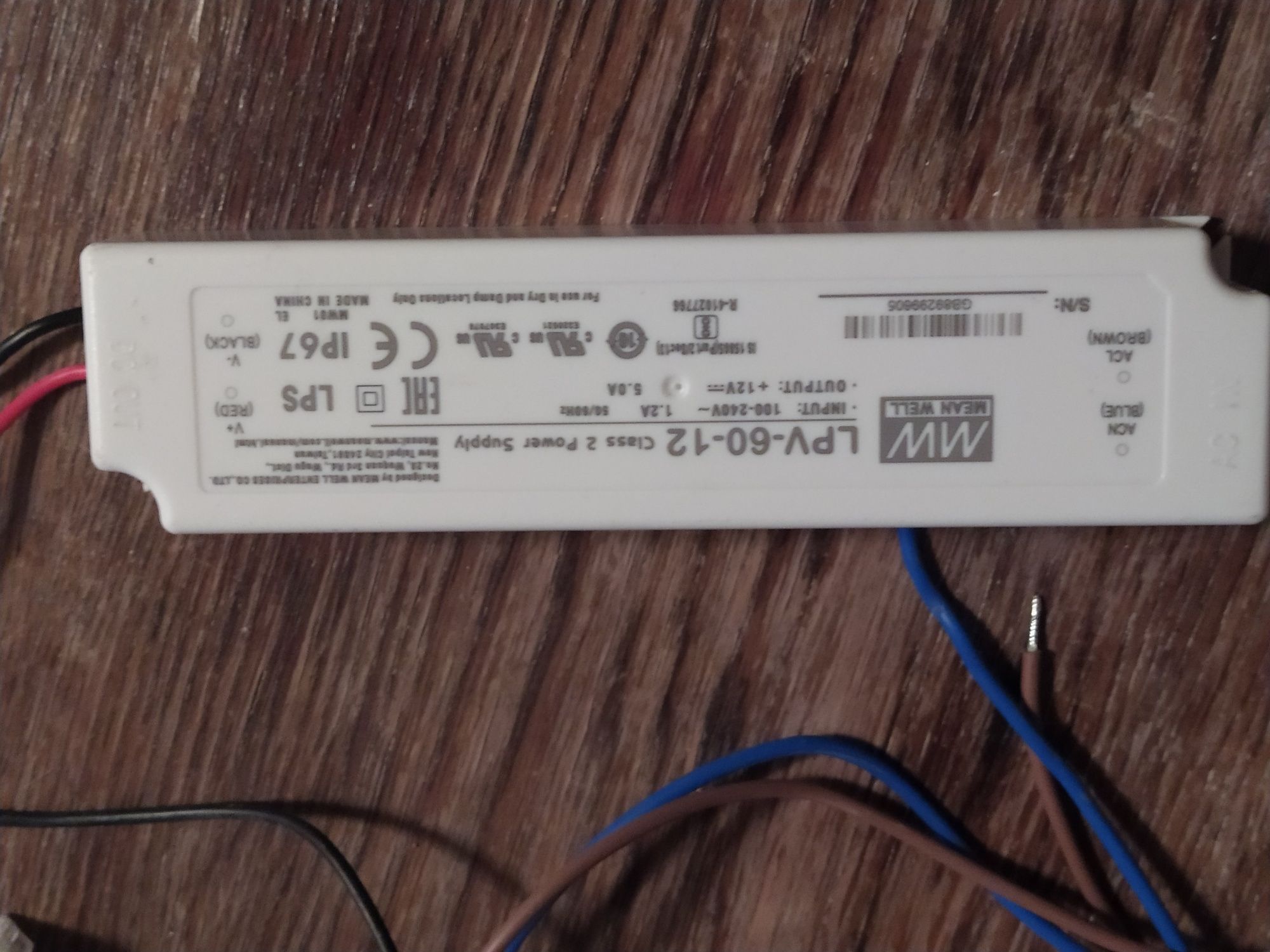 Zasilacz LED 12 v DC  5a Mean Well LPV-60-12