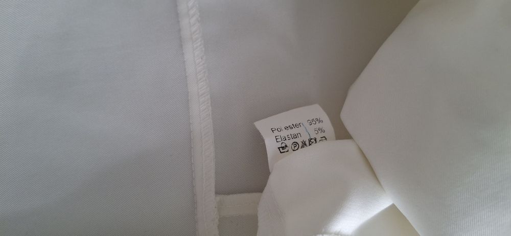 Biała elegancka marynarka żakiet z paskiem 36 S