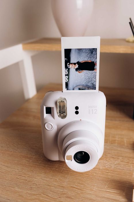Оренда Fujifilm Instax Mini 12 (камера миттєвого друку) polaroid