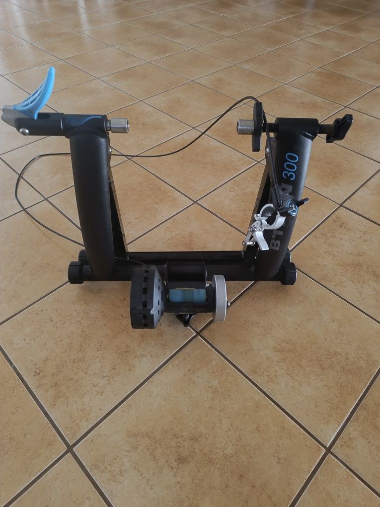 Vendo rolo de bicleta BTWIN 300