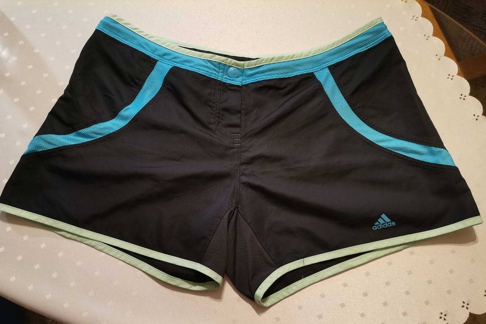 Krótkie spodenki Adidas rozmiar chyba 38