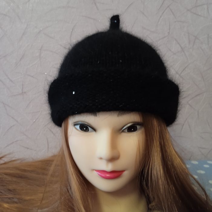 Шапочка біні  із ангори з додаванням мікропаєтки, шапка-докер