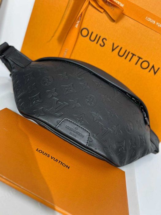 Бананка Louis Vuitton плечевая сумка LV слинг натуральная кожа c813