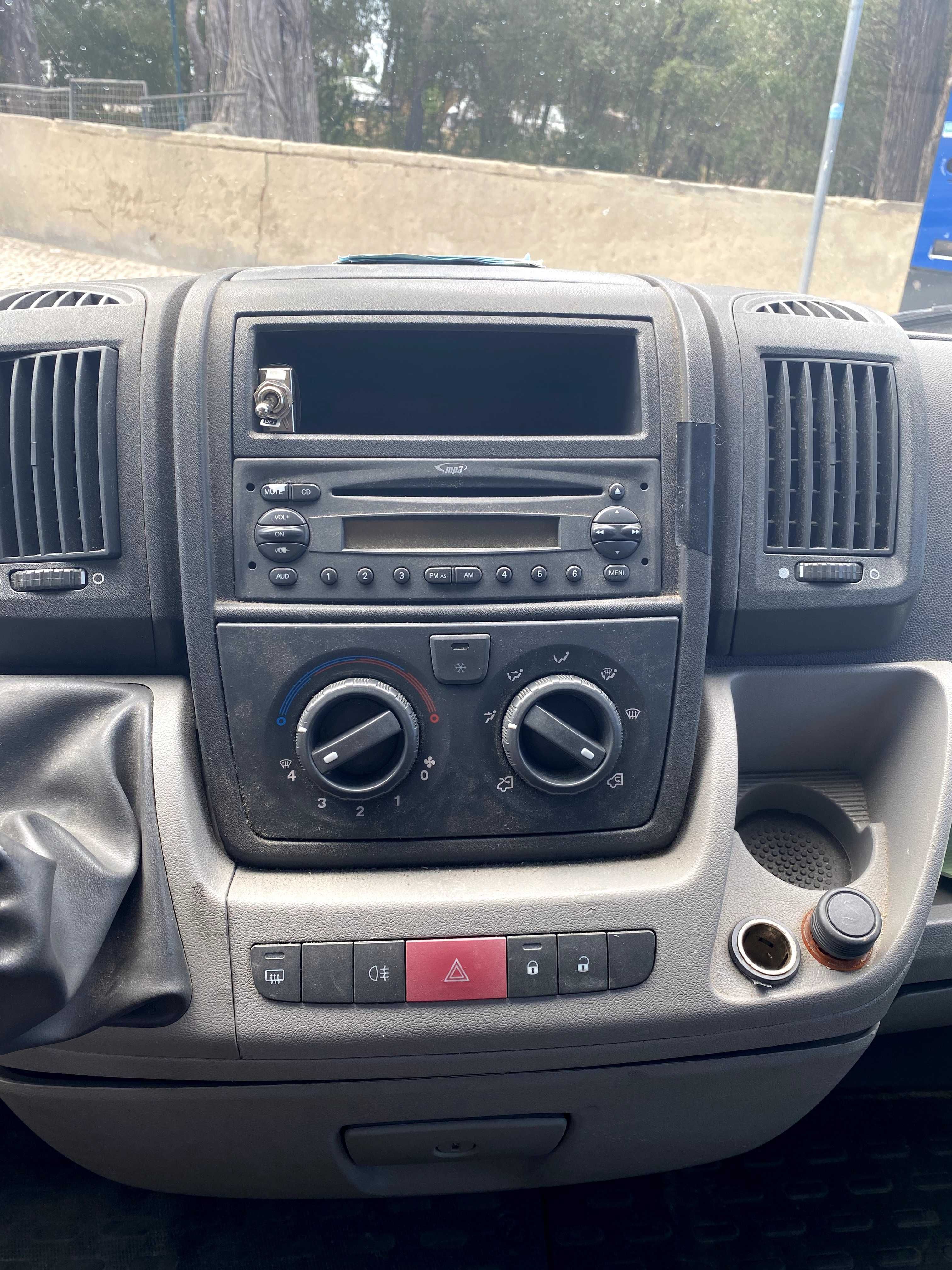 Carrinha de 9 Lugares - Citroen Jumper 2008 _ 300.000 Km