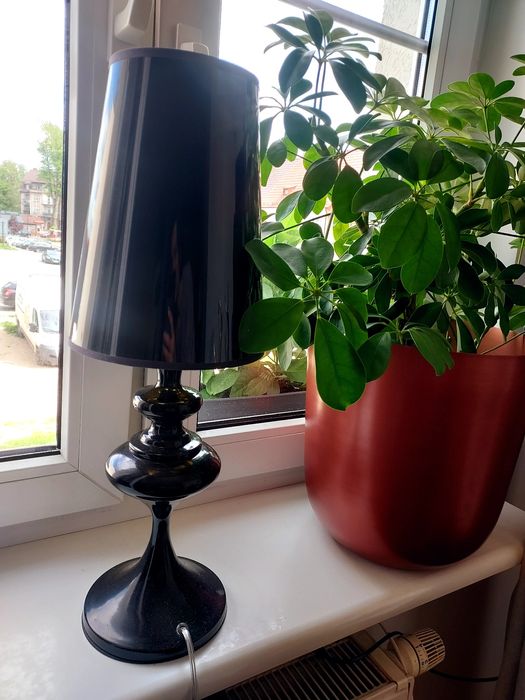 lampa stołowa  stolik nocny komoda czarny połysk  złota