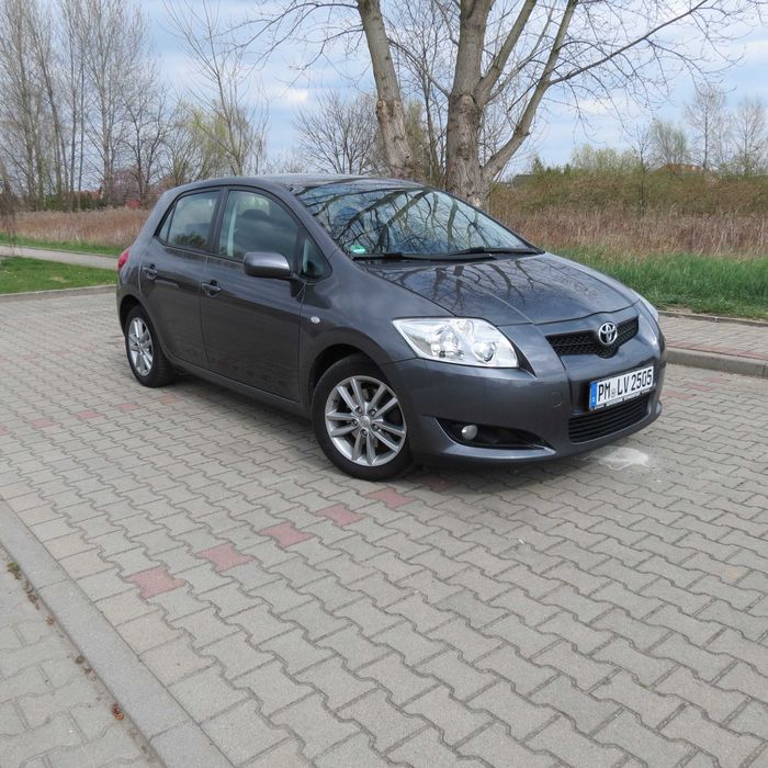 TOYOYA Auris  2,0 D4D