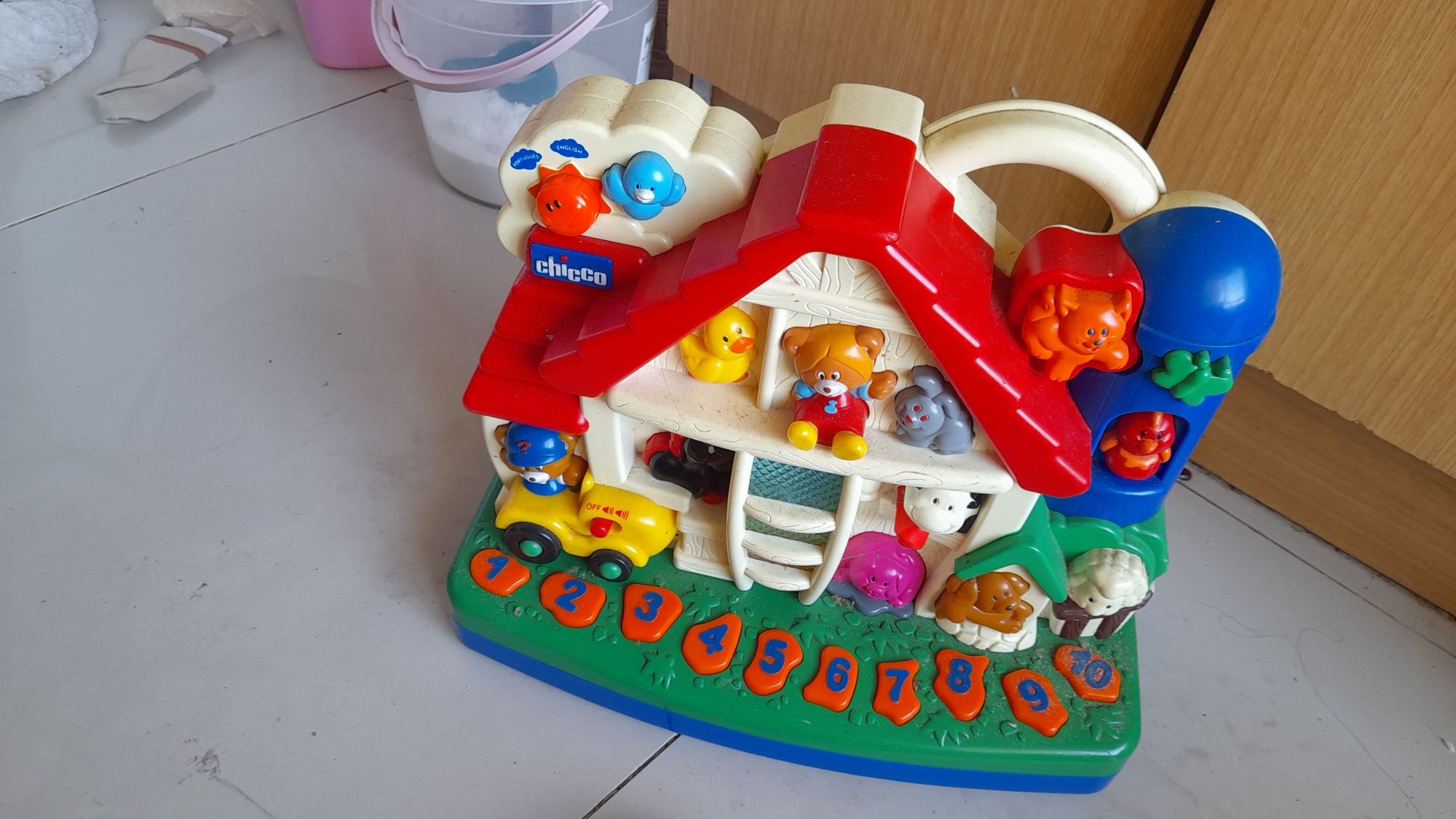 Brinquedos bebé/ criança