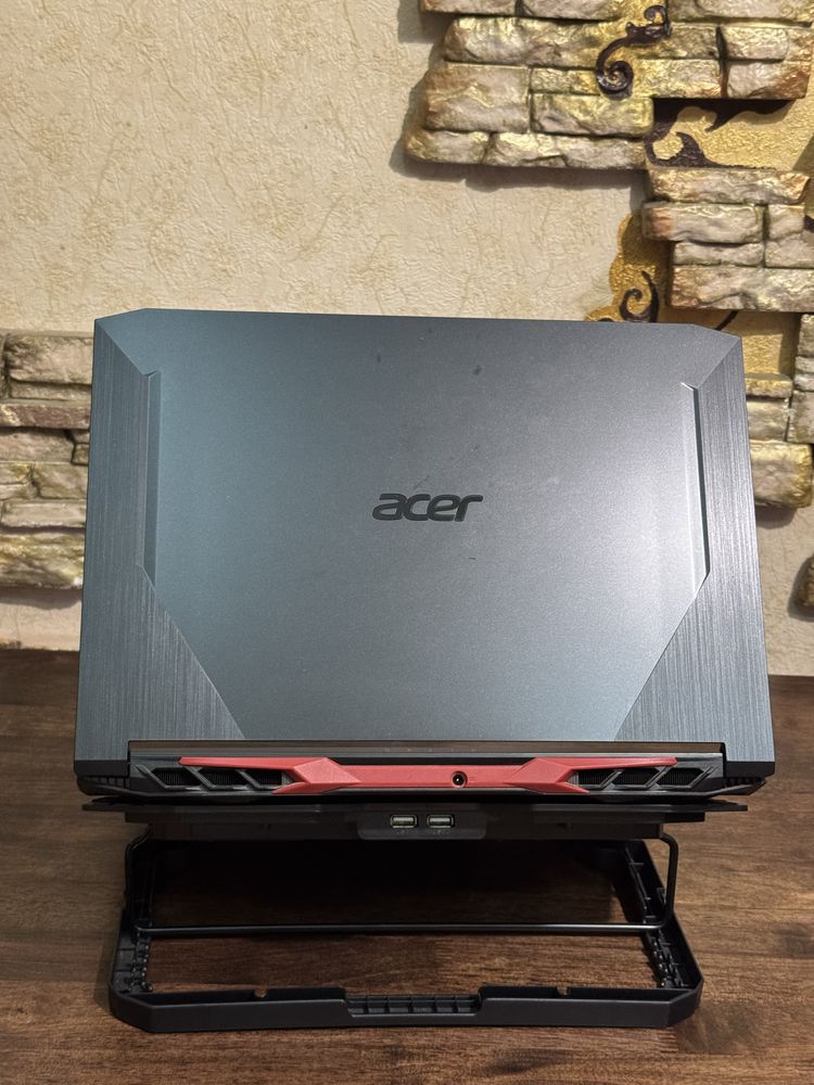 Игровой ноутбук Acer Nitro 5 IPS i5 10th GTX1650