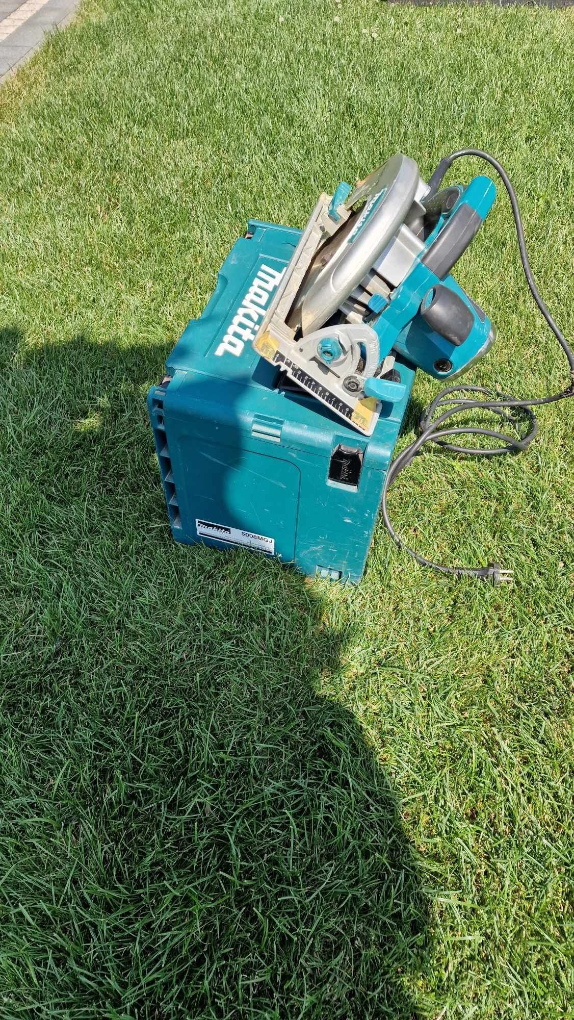 Sprzedam zaglebiarke makita