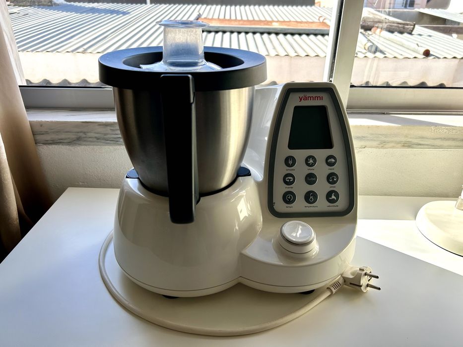 Robô de Cozinha YÄMMI 2 Upgrade com 9 Acessórios+Livro de Receitas+BI