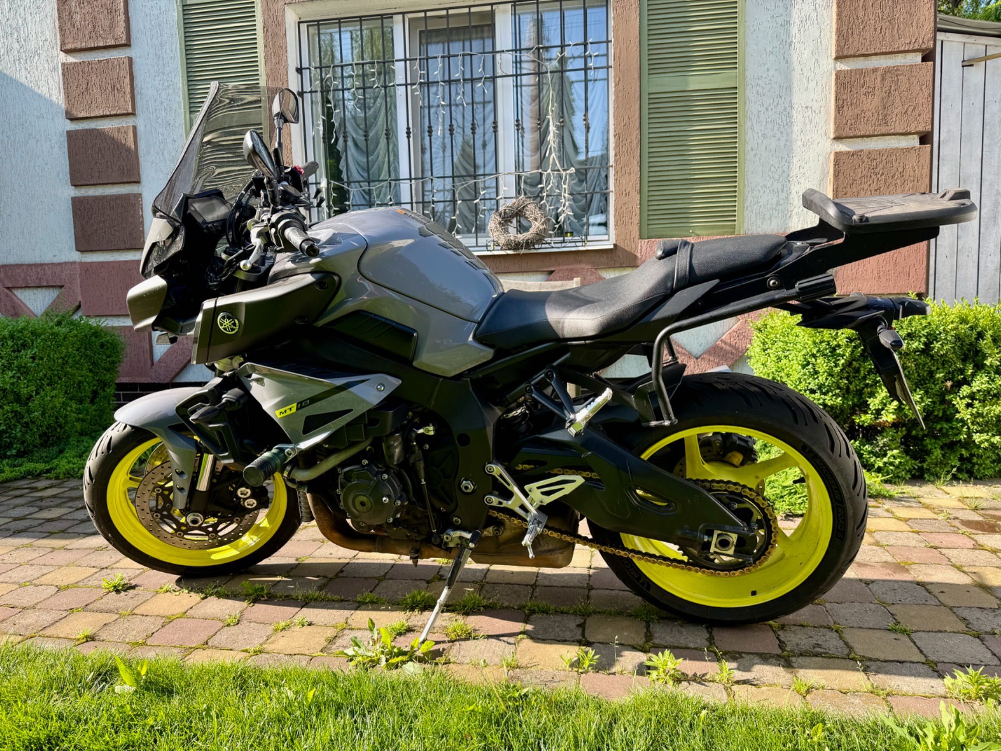 Продам Yamaha MT-10 2016 - Ідеальний стан, один власник!