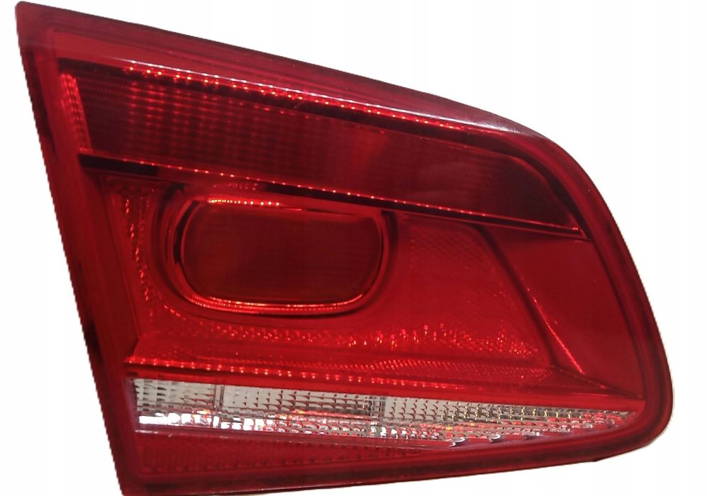 Lampa Klapy Lewy tył VW Passat B7 Sedan 3AE945093E