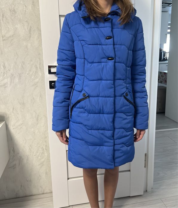 Зимова курточка 42 розмір