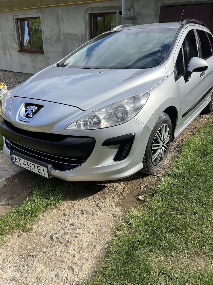 Продам пежо 308sw 2010