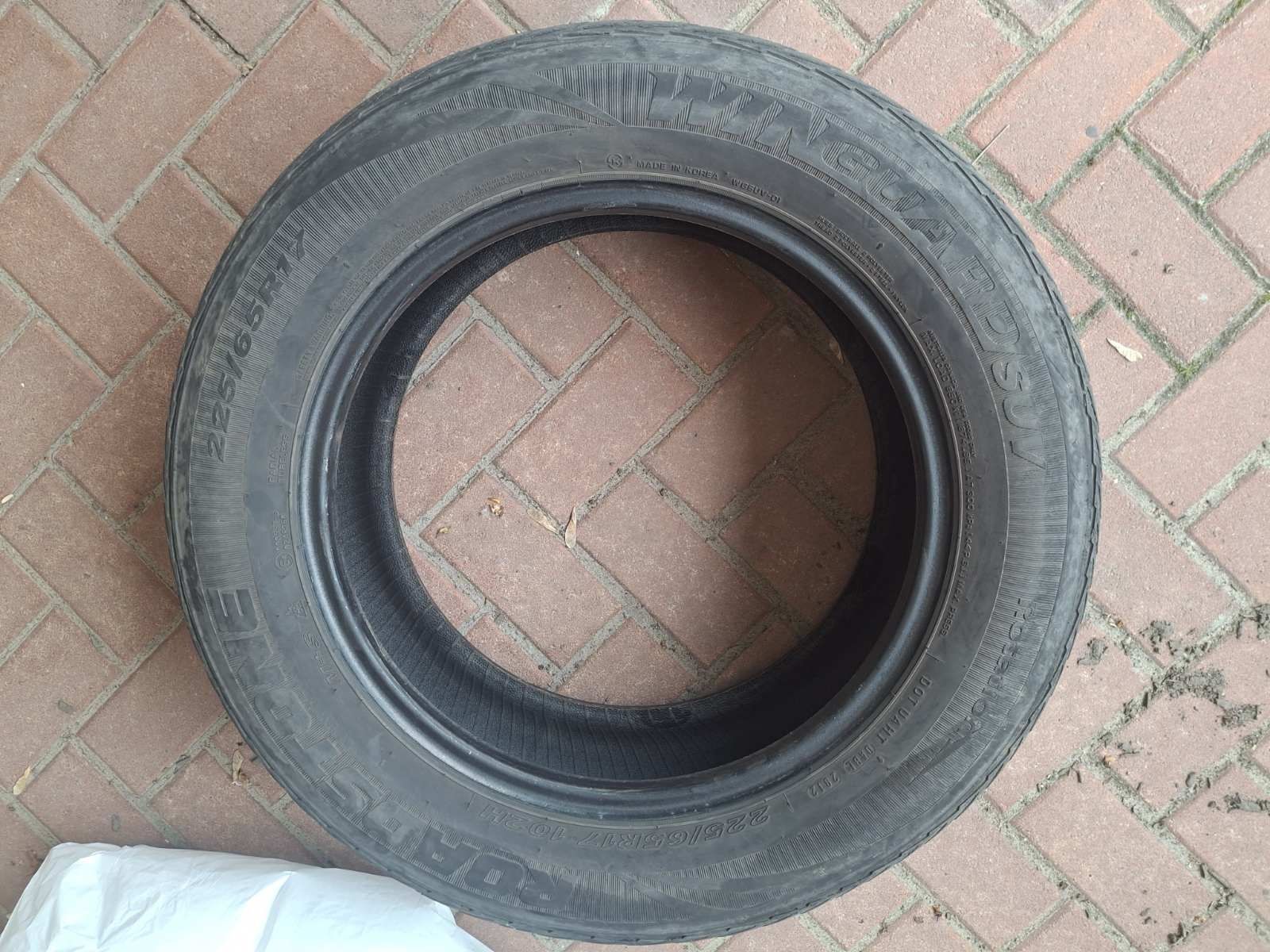 Автошини Roadstone Winguard; Continental и Pneumant