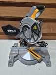 Titan Piła Ukośnica 210mm