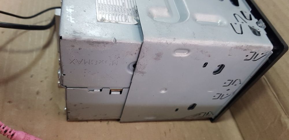 Автомагнитола JVC KW-R600BT