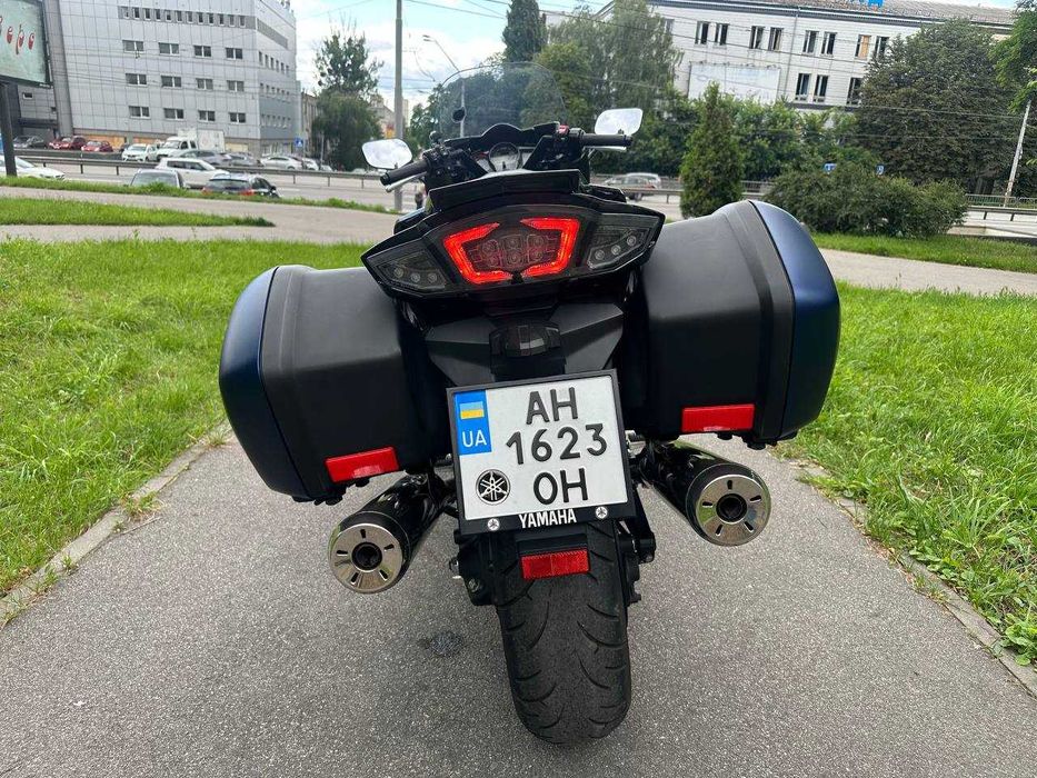 Мотоцикл Yamaha FJR 1300 2020 рік Офіційний