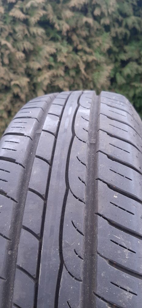 Opony letnie DUNLOP 175 65 R15 komplet