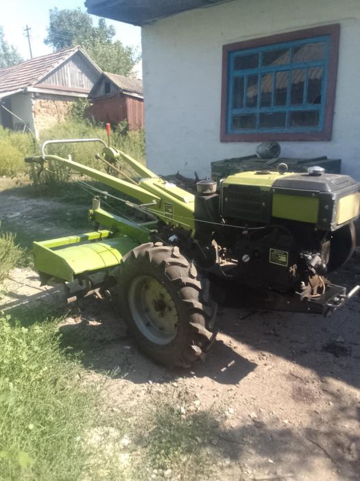 Мотоблок Кентавр + фреза + грунтозацепи