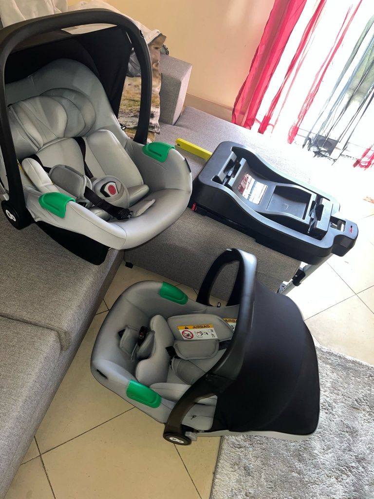 2 Ovos para bebês com isoflix