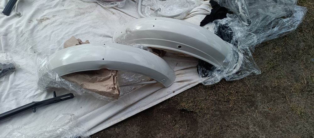 Обліцовка 638 634 бак бардачки пенал сідушка вилка ява