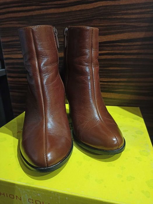 Взуття шкіряне 37 розмір ( осінь, весна).