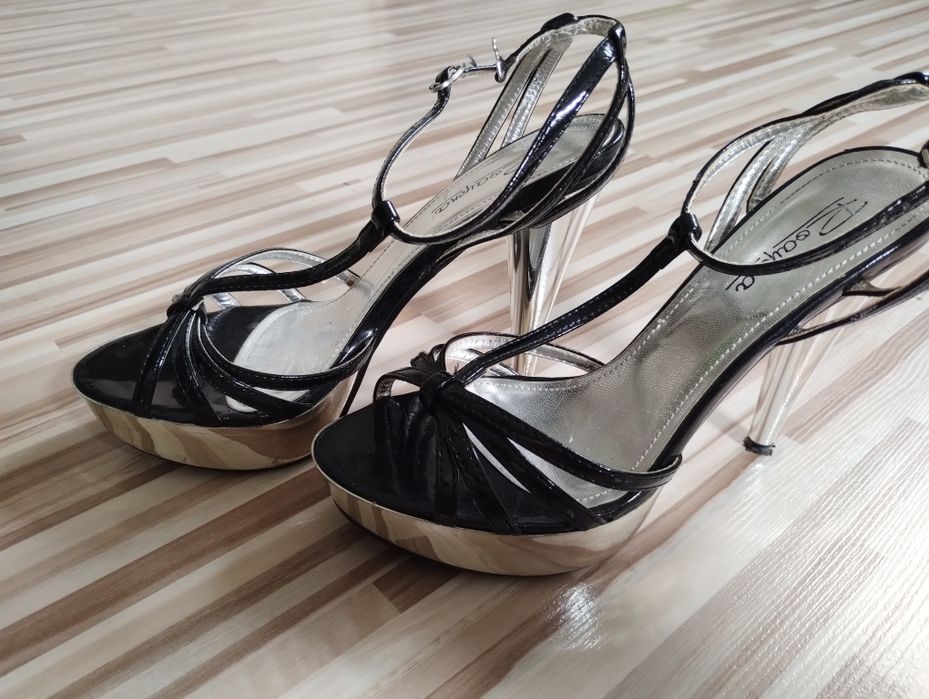 Sandały szpilki rozm. 37