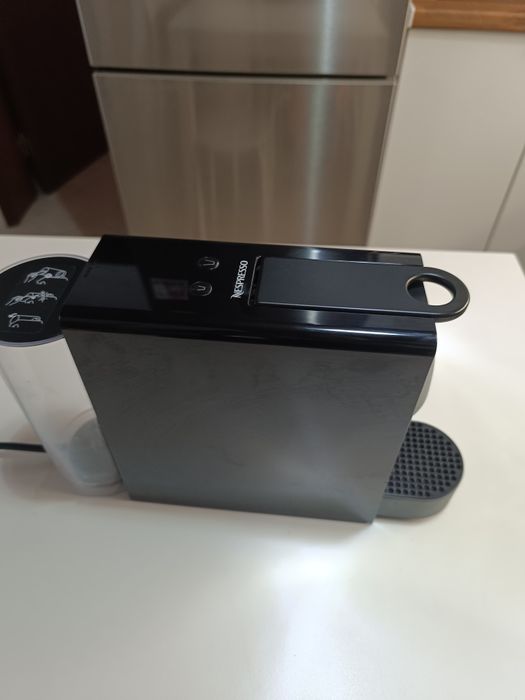 Máquina café Nespresso