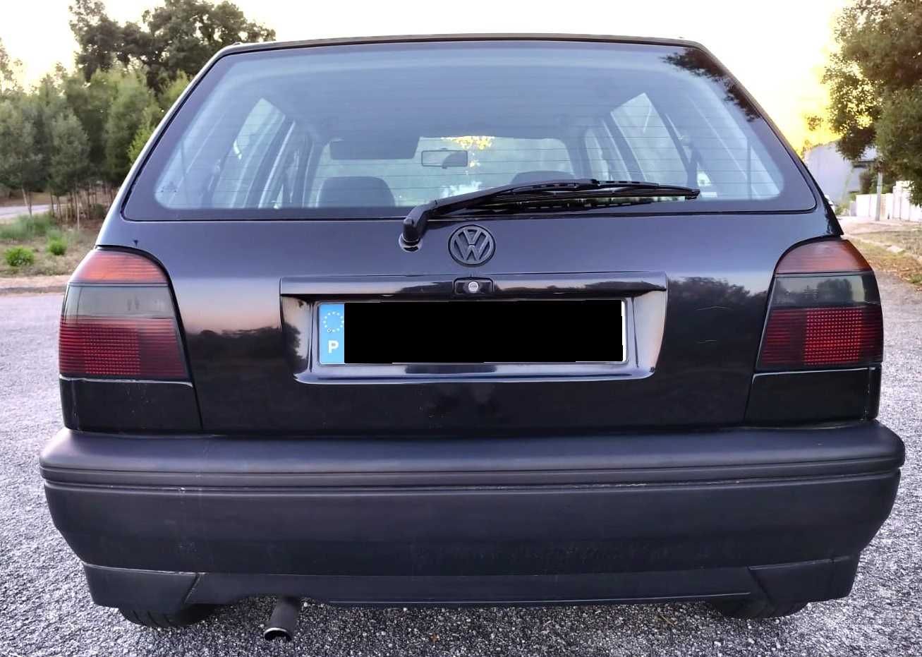Vw Golf 1.4i - Direcção Assistida / Bom Estado