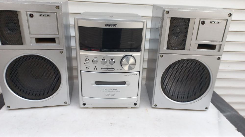Музыкальный центр SONY   mini