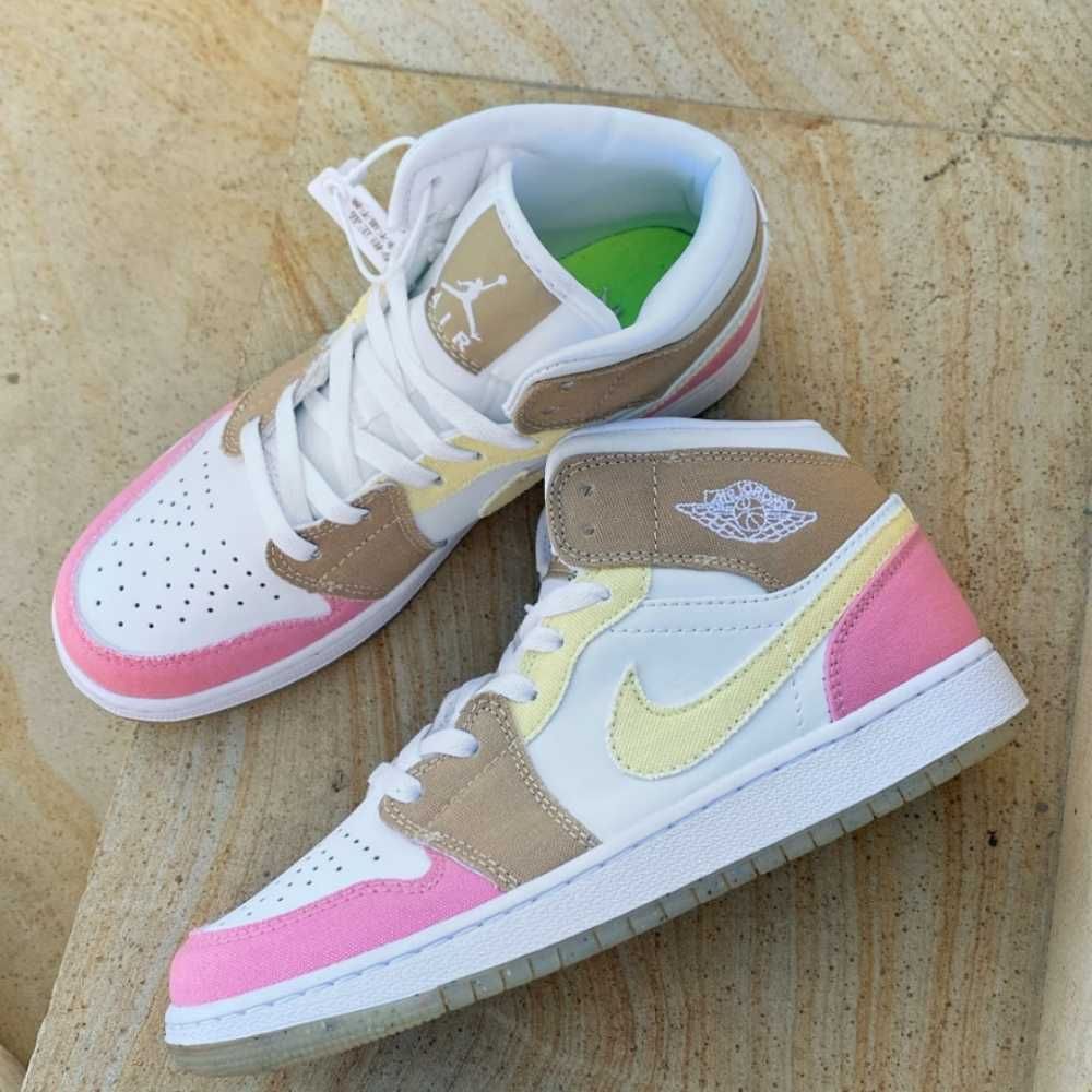 В наявності Кросівки Nike Air Jordan 1 Pink Yellow White жіночі онлайн