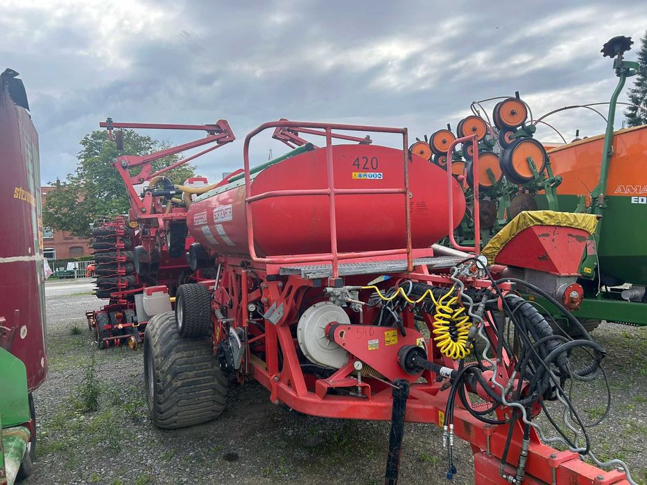 Siewnik do kukurydzy  GASPARDO 8 rzędów, skrzynia na nawóz, żmijka.