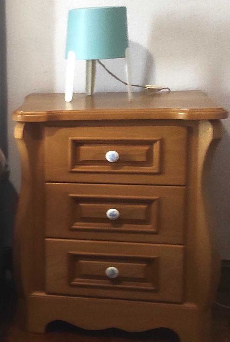 Mobila de Quarto , de Fabrico Único ! Ultimo Preço !