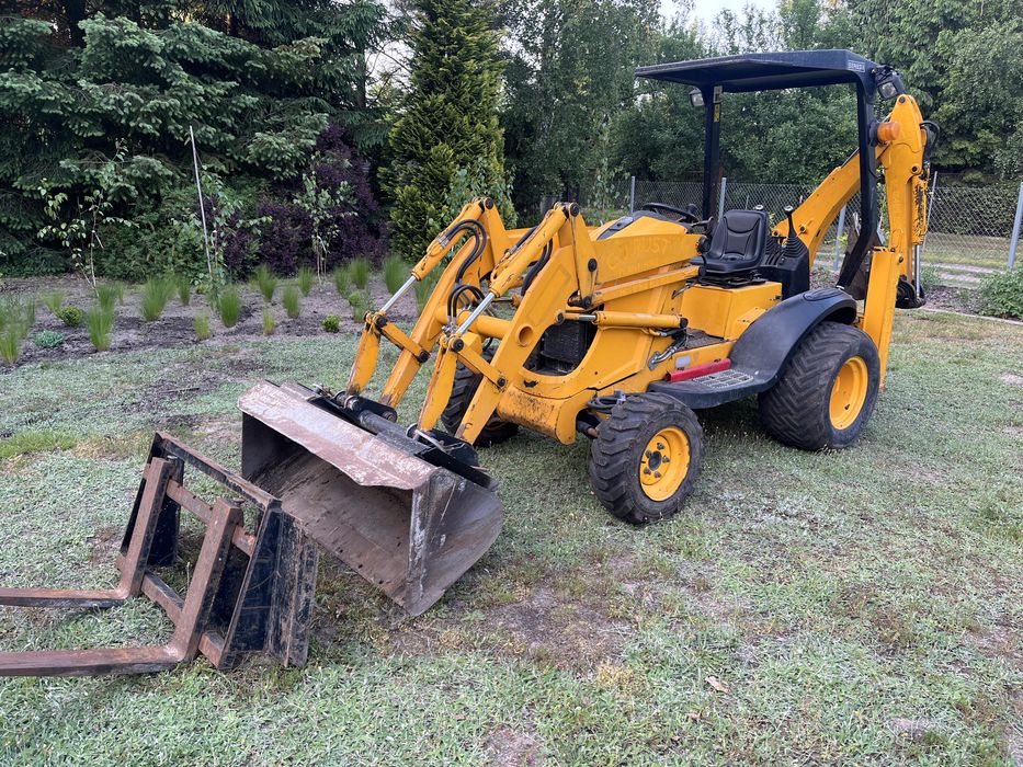 Wynajem minikoparki z operatorem