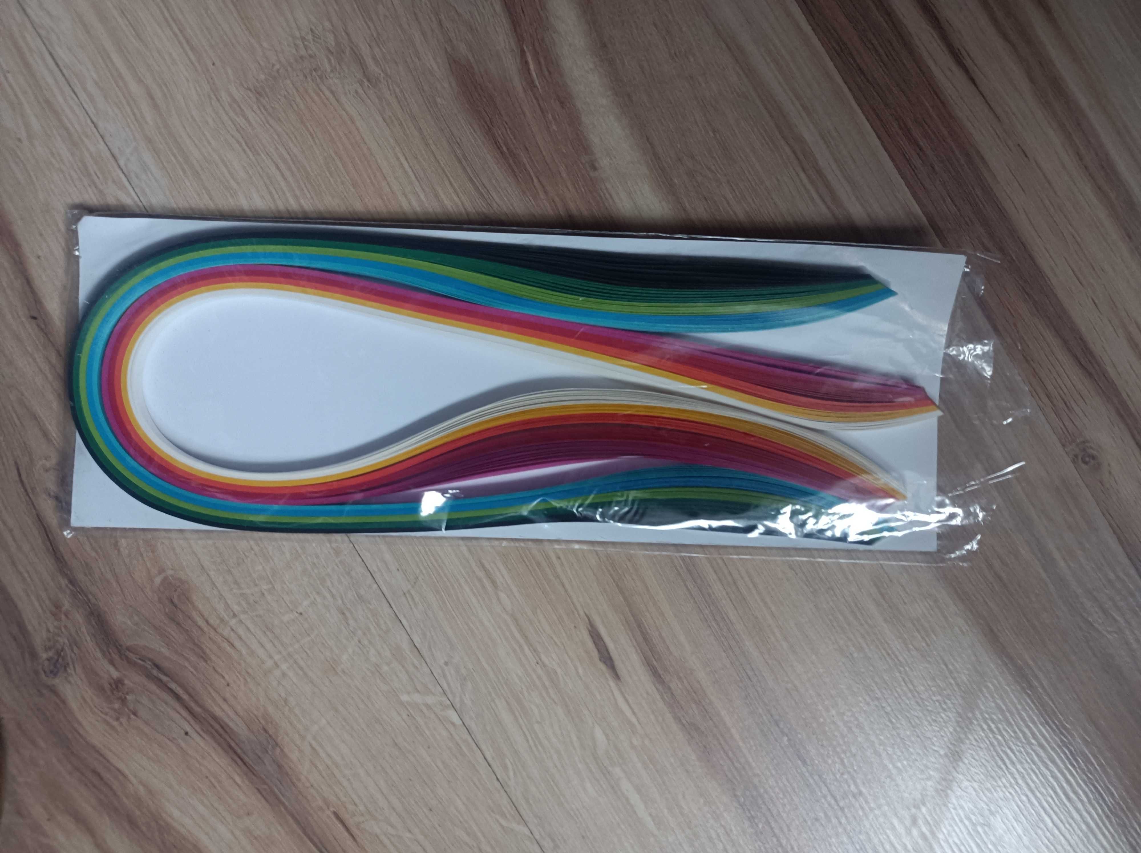 Paski quilling art
