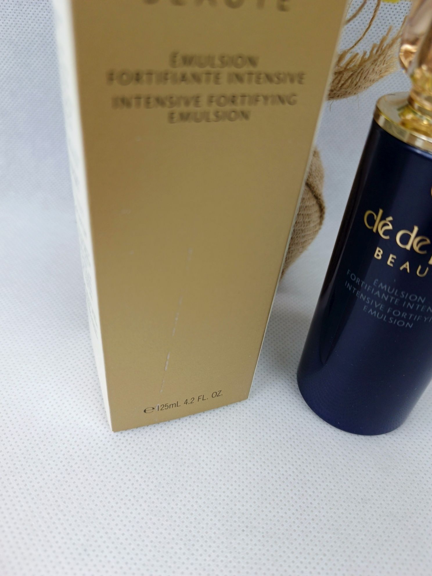 Cle de Peau Beauté Intensive Fortifying Emulsion 125 ml