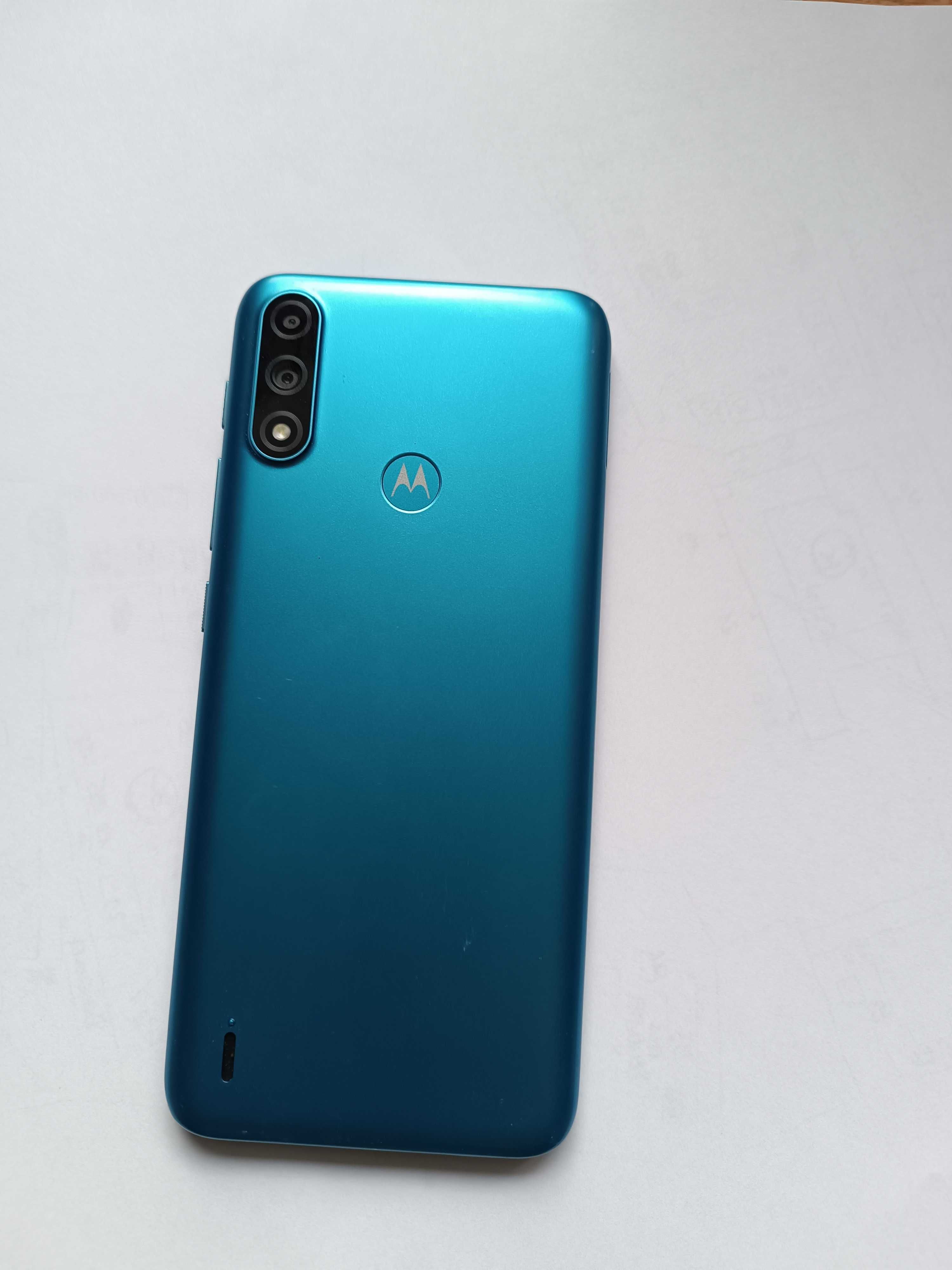 Smartfon Motorola Moto E7i power