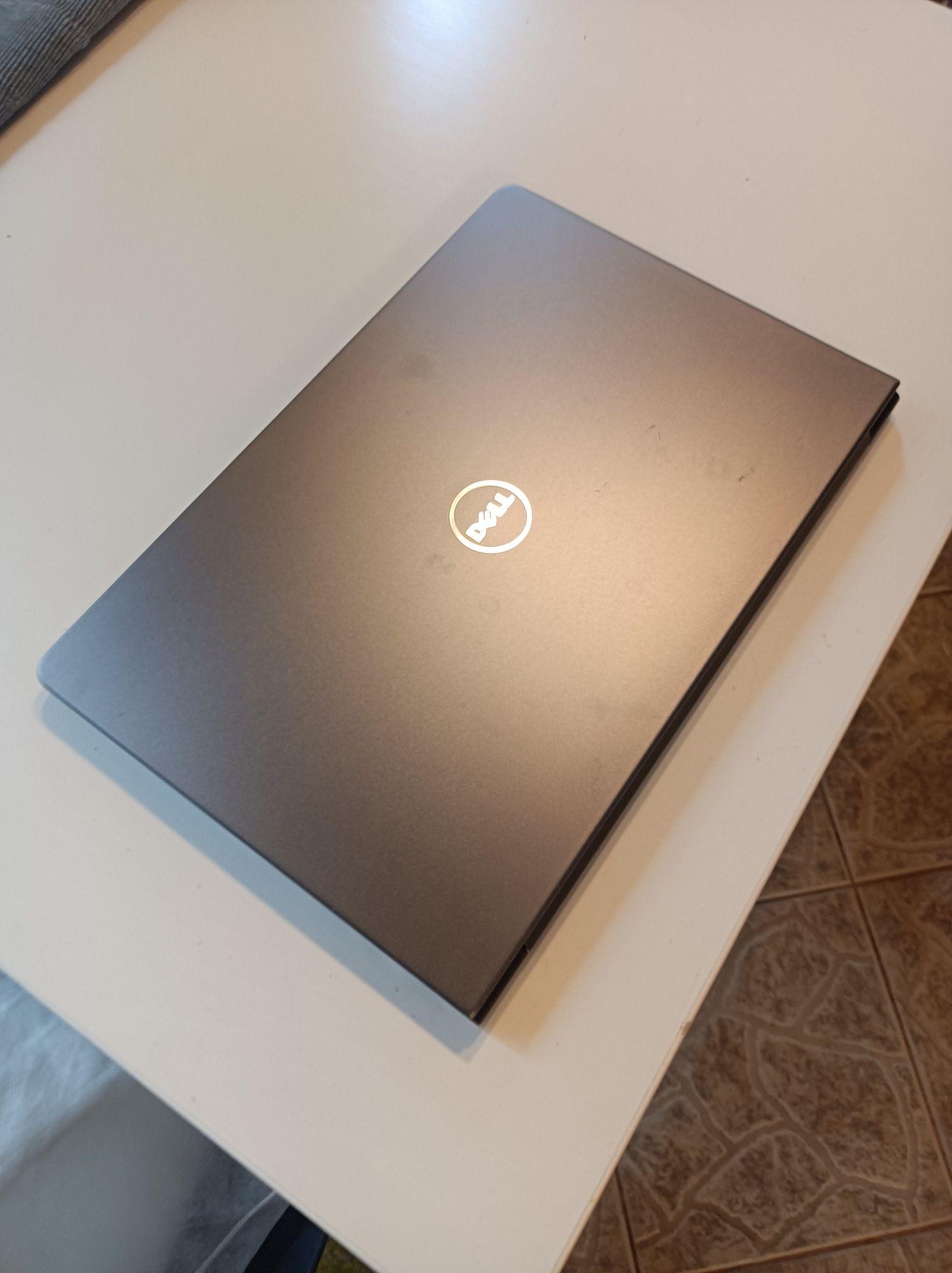 Notebook DELL Vostro 5568