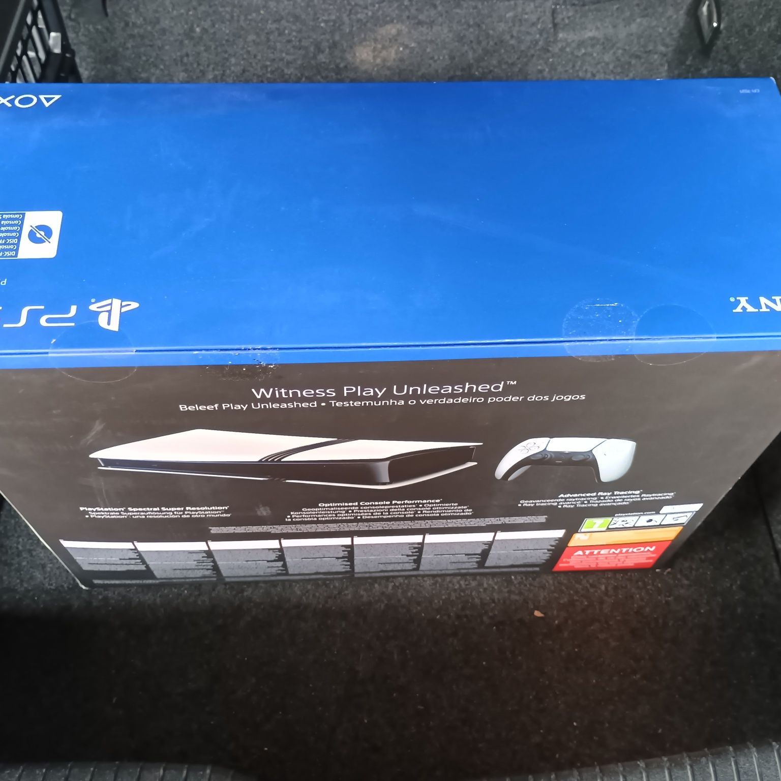 Sprzedam konsolę PlayStation 5 pro