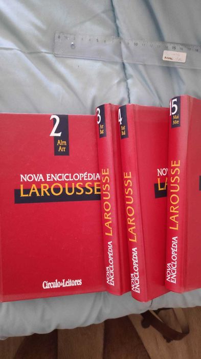 Nova Enciclopédia Larousse