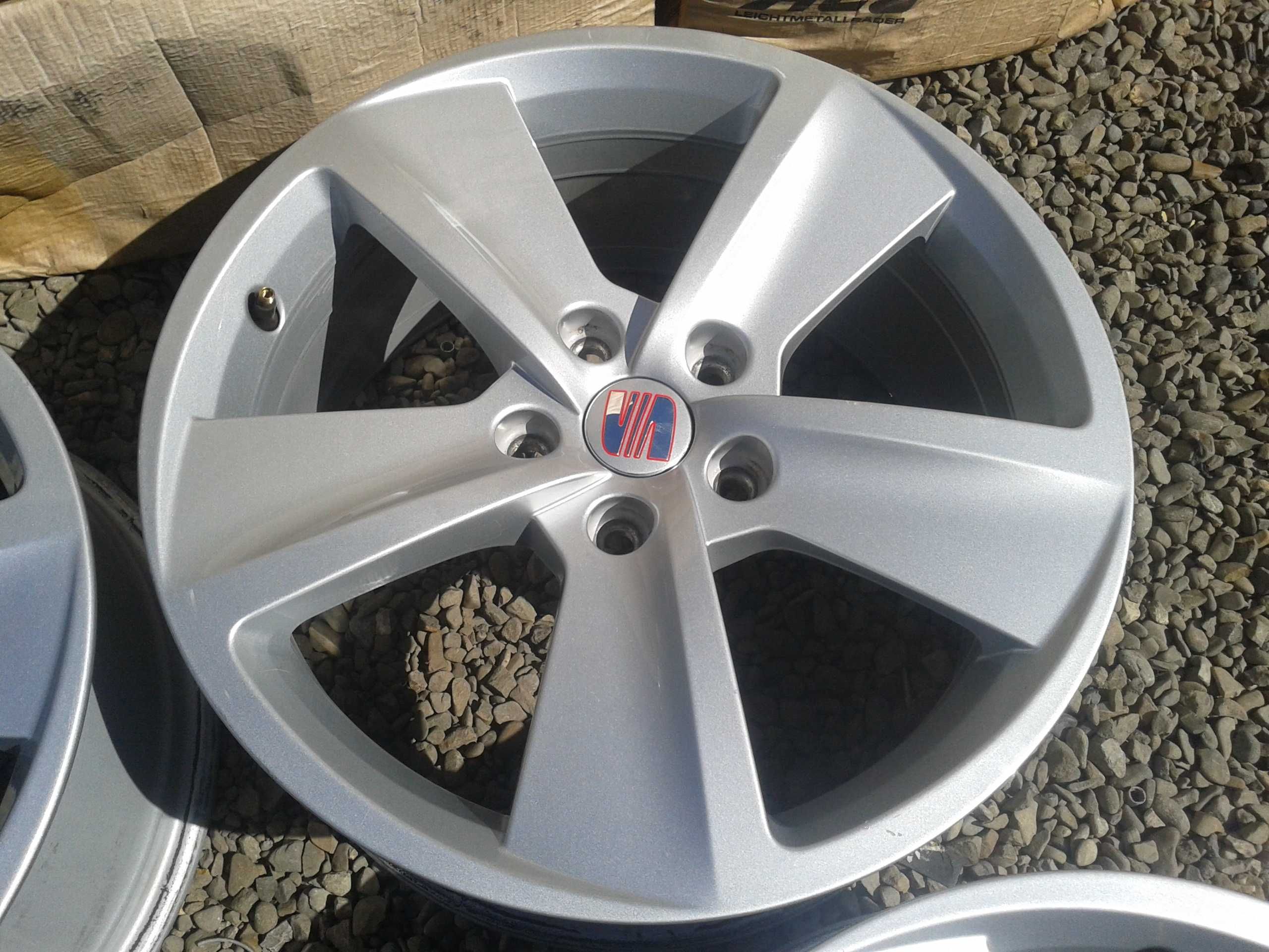 oryginalne r17 felgi skoda superb octavia karoq yeti audi a3 a4 touran