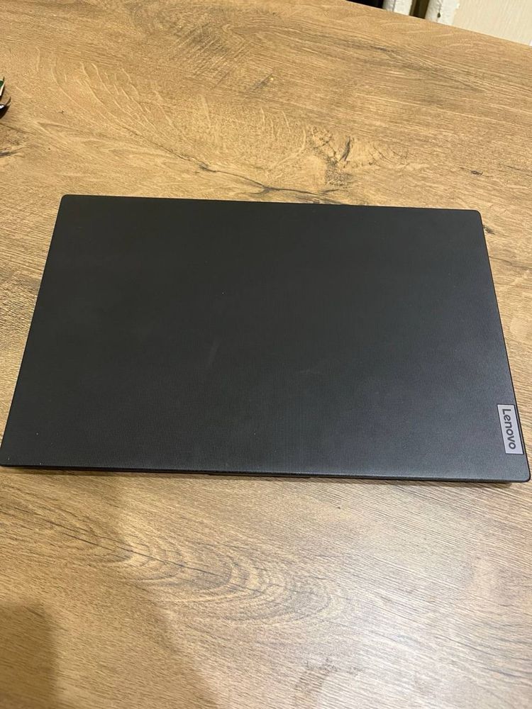 Ноутбук 15,6" Lenovo V15 G2 IJL Black