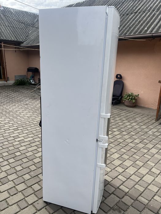 Хододильник+ морозилка whirlpool