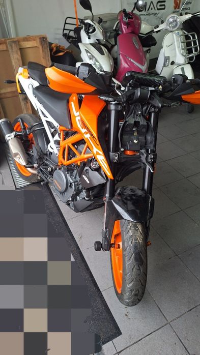 KTM Duke 390 completa/ Peças