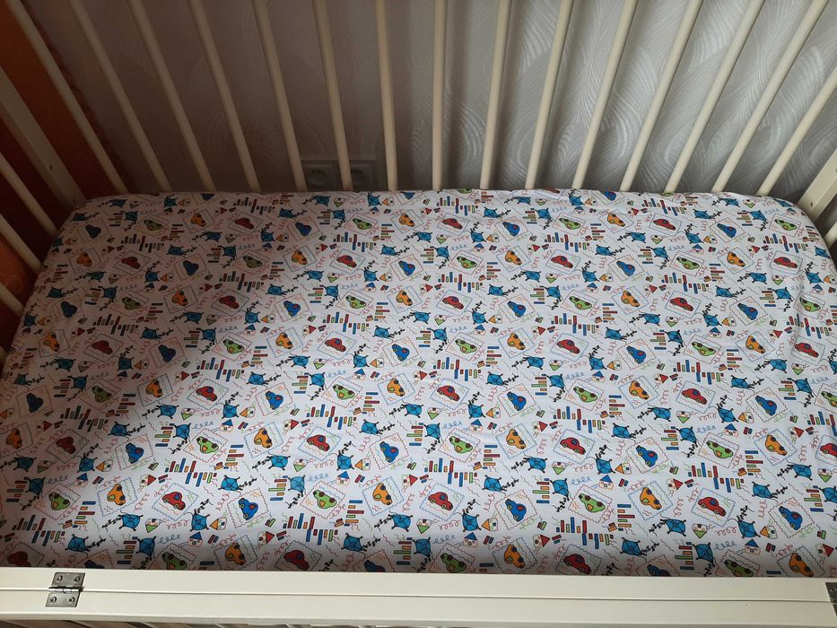 Дитяче ліжко з маятником + бортики з постілю