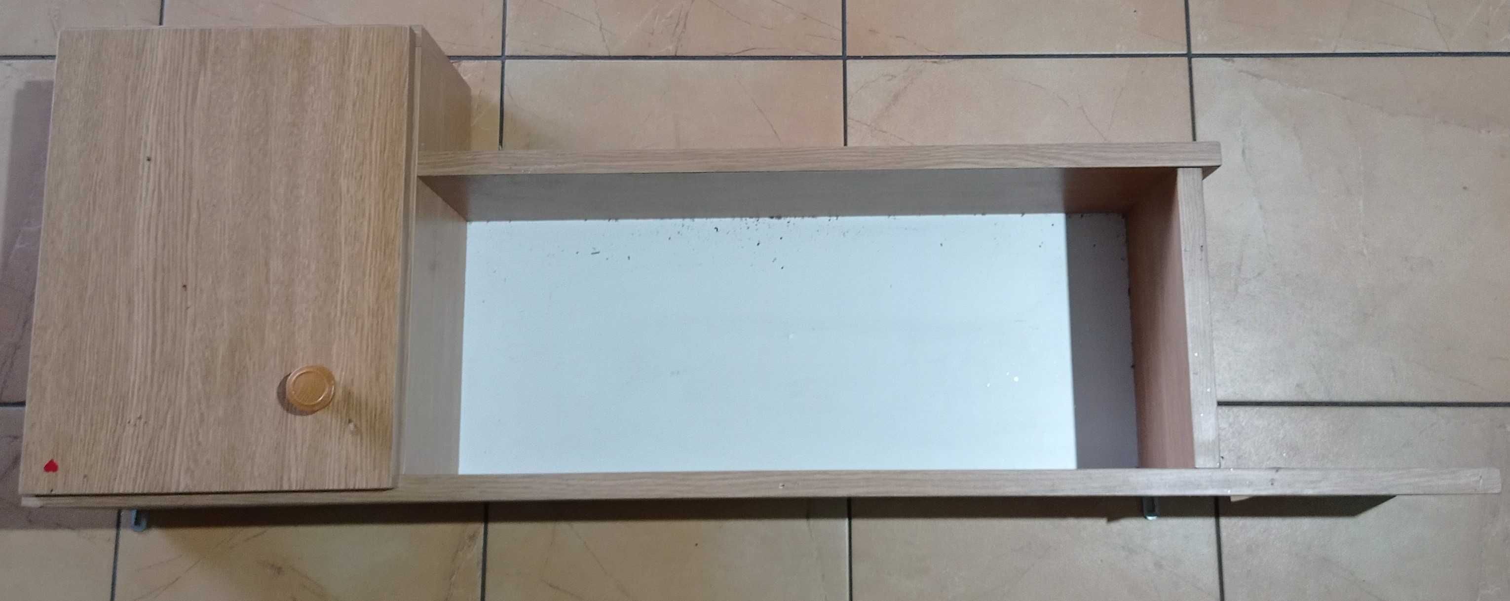 półka z mini szafką