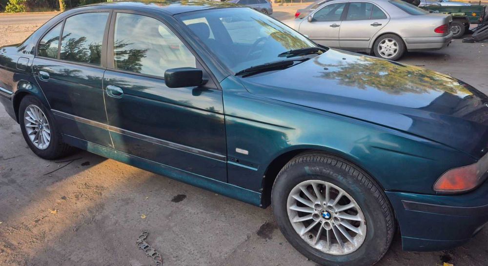 Продам БМВ 525 2.5 дизель