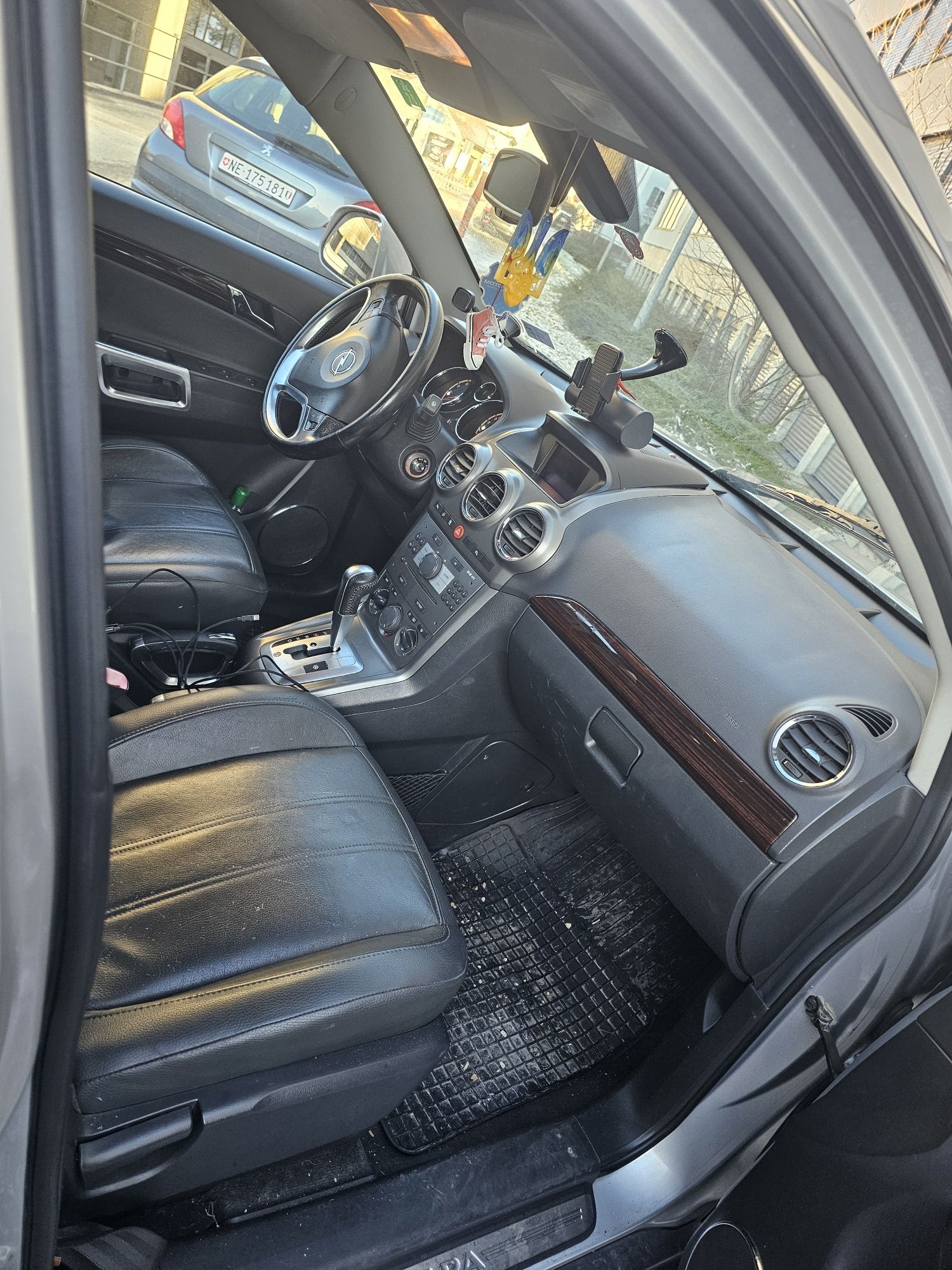 Opel Antara 3.2 l, 2007 г.
В хорошем состоянии.