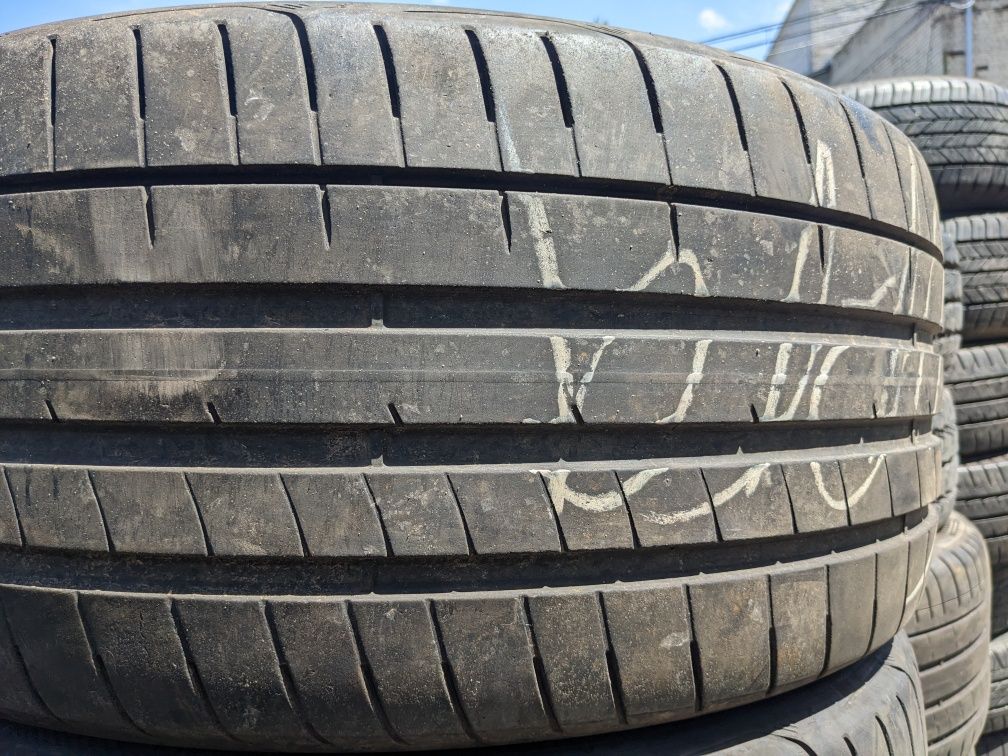 255/35R20 Goodyear 2022рік